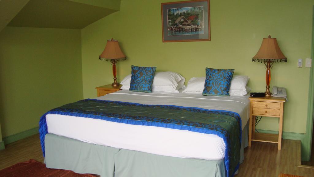 Heritage Inn Trinidad Belmont Εξωτερικό φωτογραφία